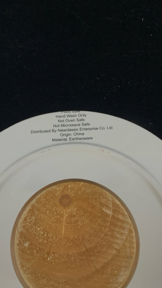 WHITE CERAMIC DESSERT SERVER W/WOOD BASE.