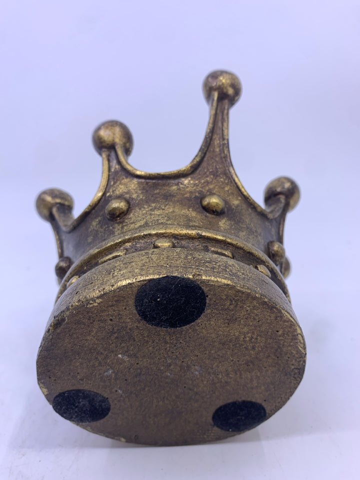 SMALL CROWN CANDLE HOLDER.