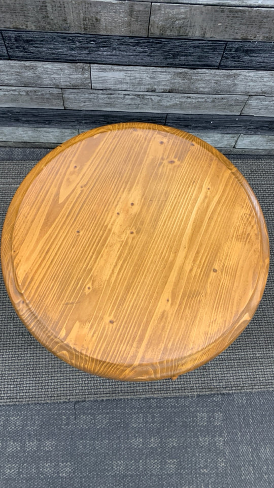 CIRCULAR WOODEN END TABLE/ PLANT STAND.