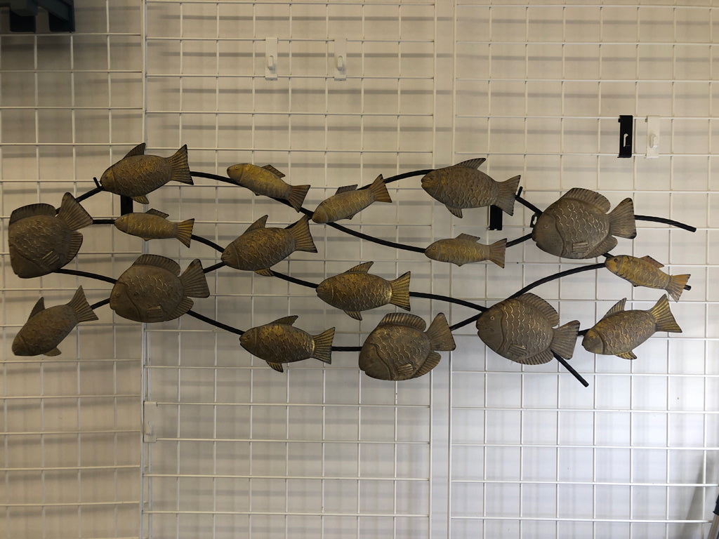 LIGHT METAL SCHOOL OF FISH WALL ART.
