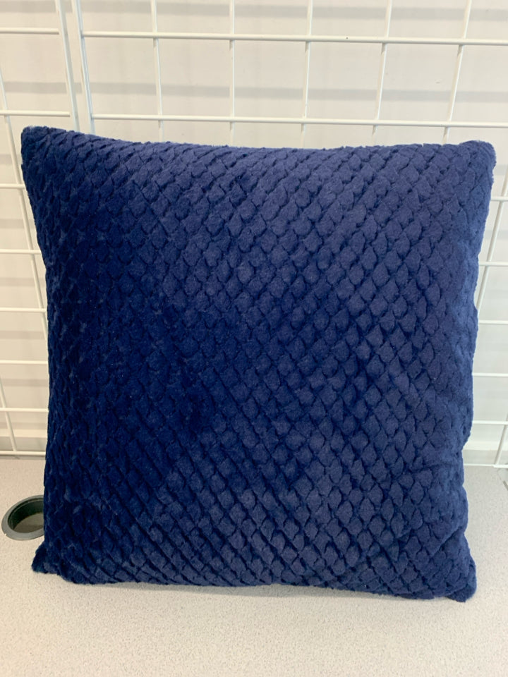 DARK BLUE GEOMETRIC FUZZY PILLOW.