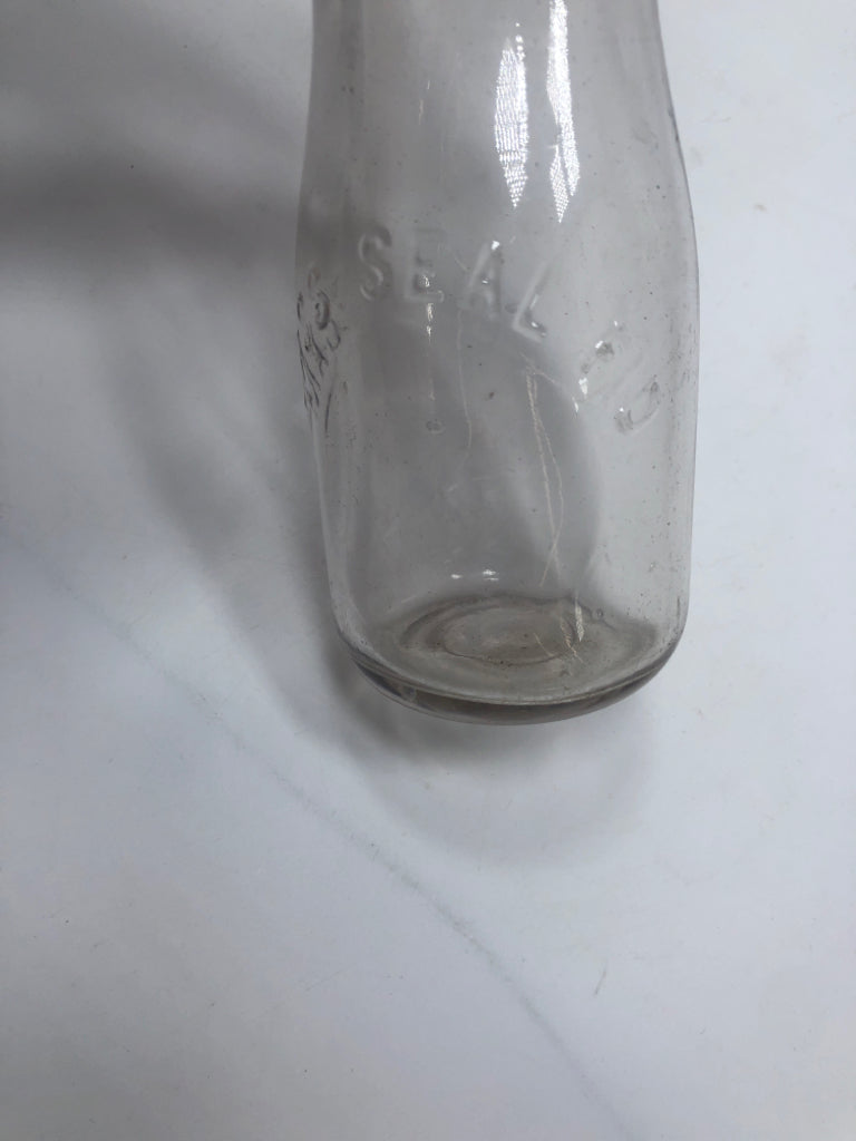 VTG MASS SEAL F D GLASS JAR.