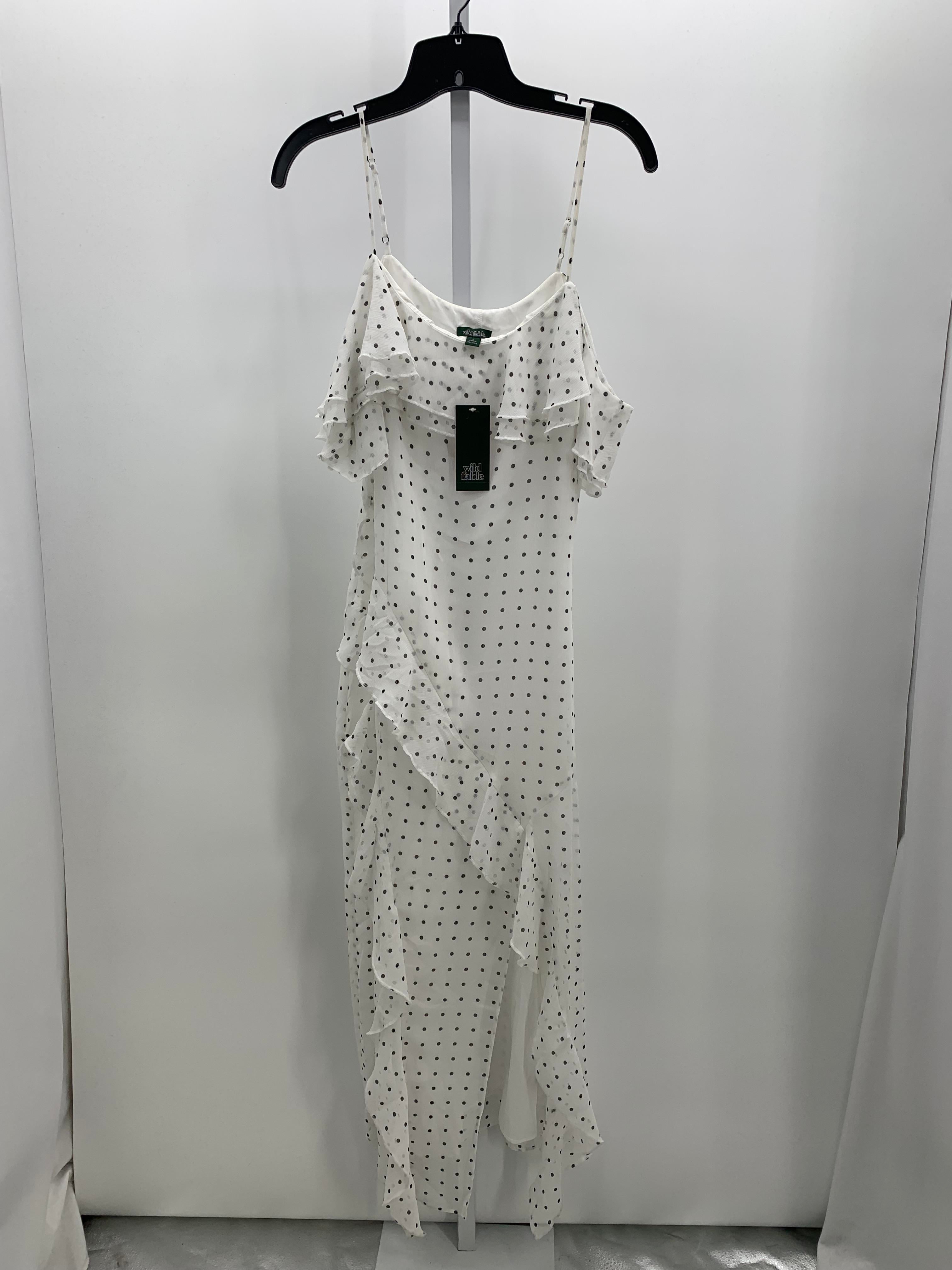 Wild Fable Size Small Juniors Short Sleeve Dress