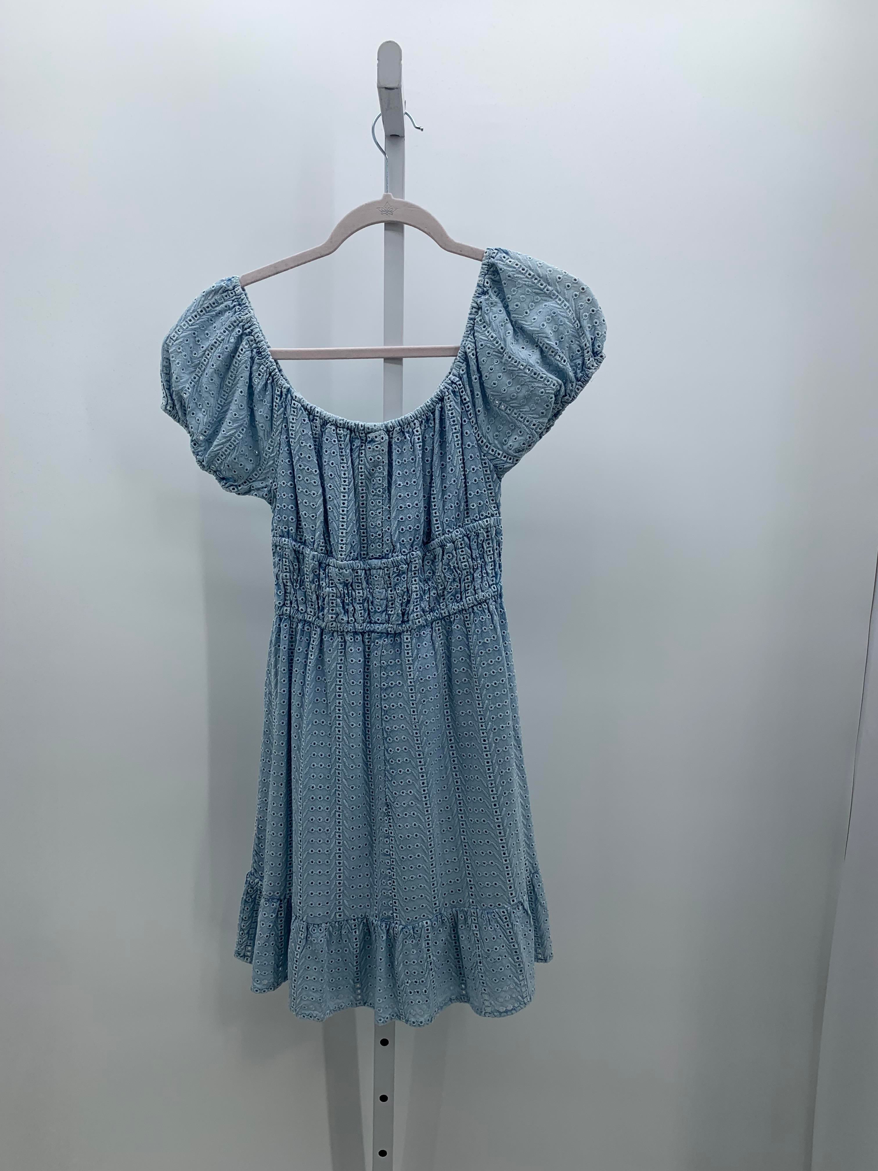 Size Small Juniors Short Sleeve Dress