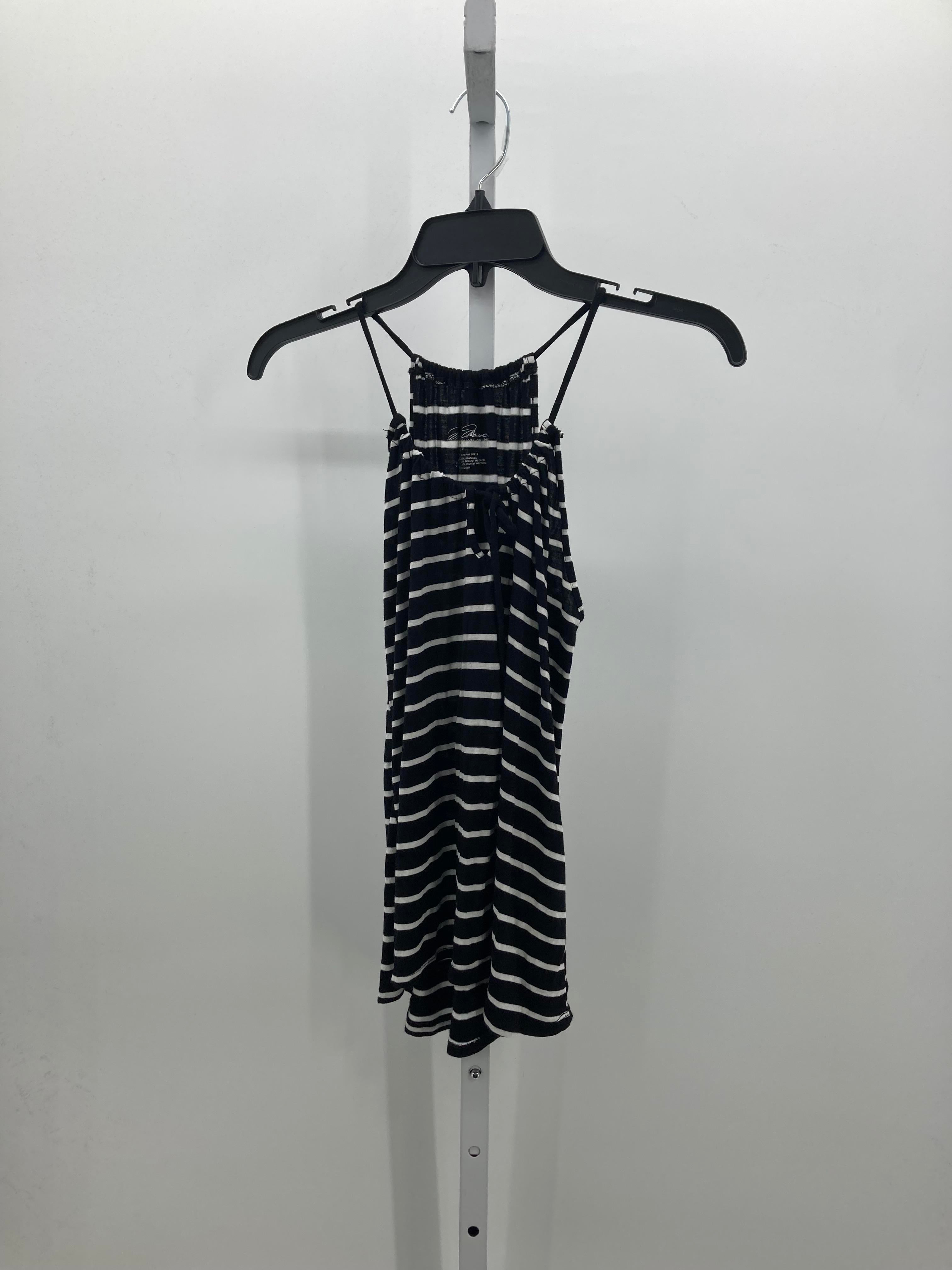 Size Small Misses Tank