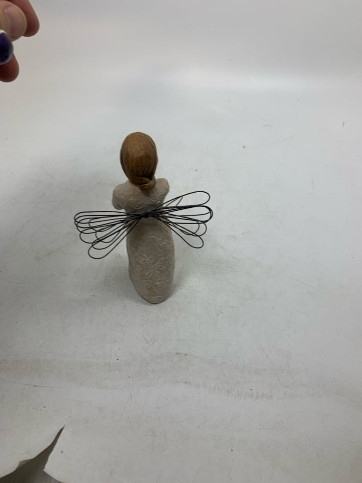 EMBOSSED REMEMBRANCE ANGEL FIGURINE.