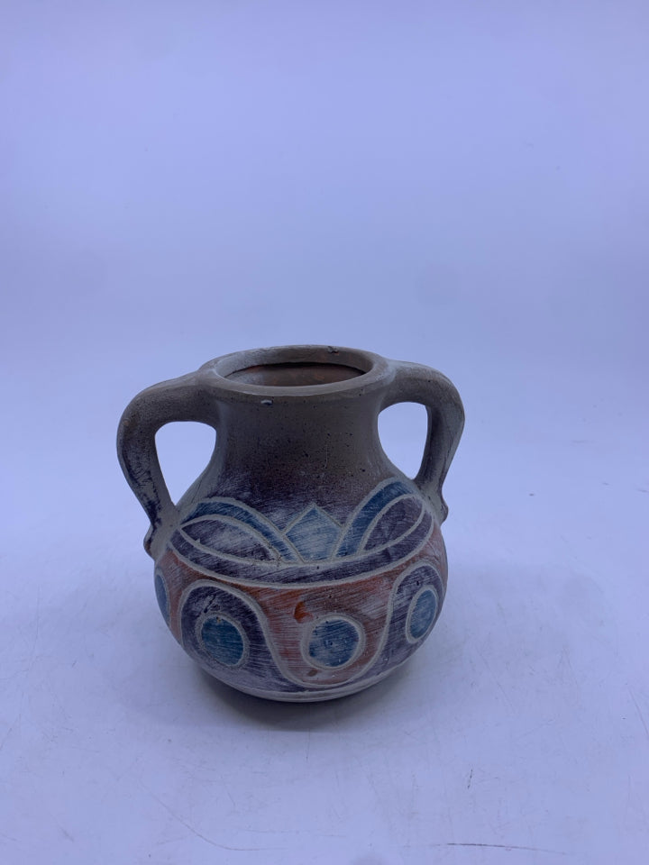 CERAMIC URN VASE W/ CARVED DESIGNS BLUE/YELLOW CREAM.