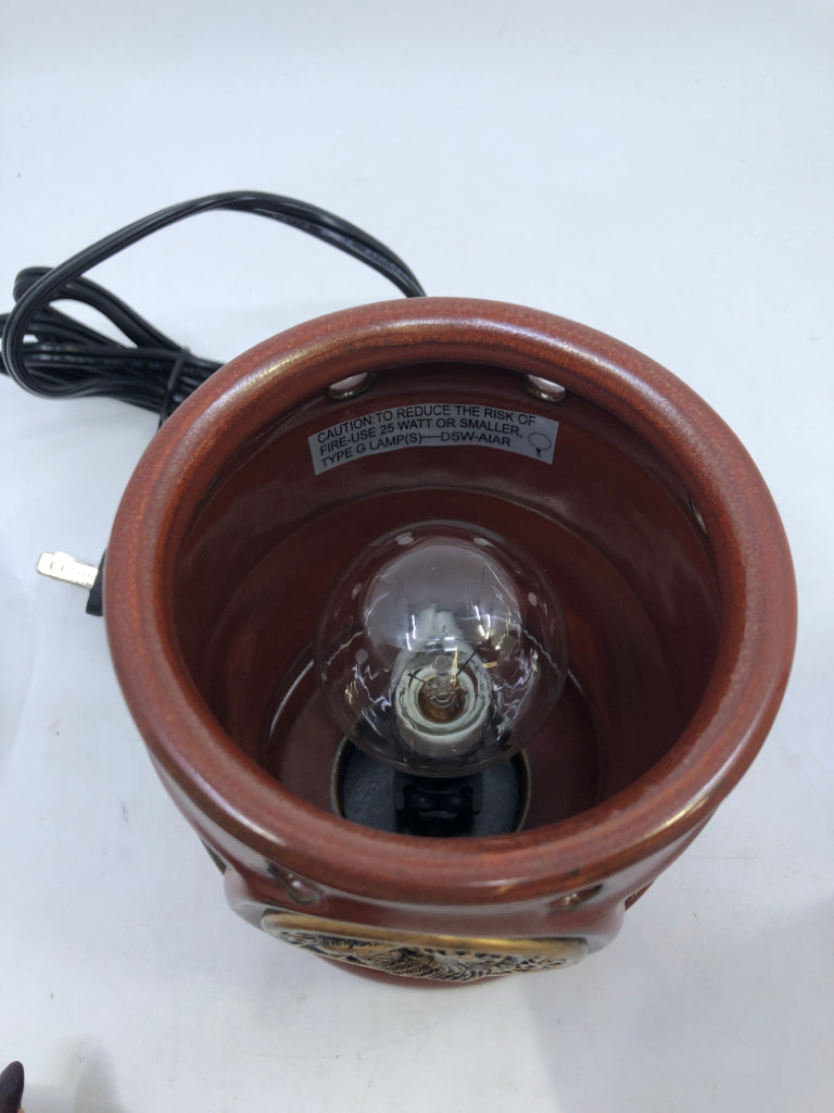 NEW VALENTINE ELECTRIC WAX WARMER- IN BOX