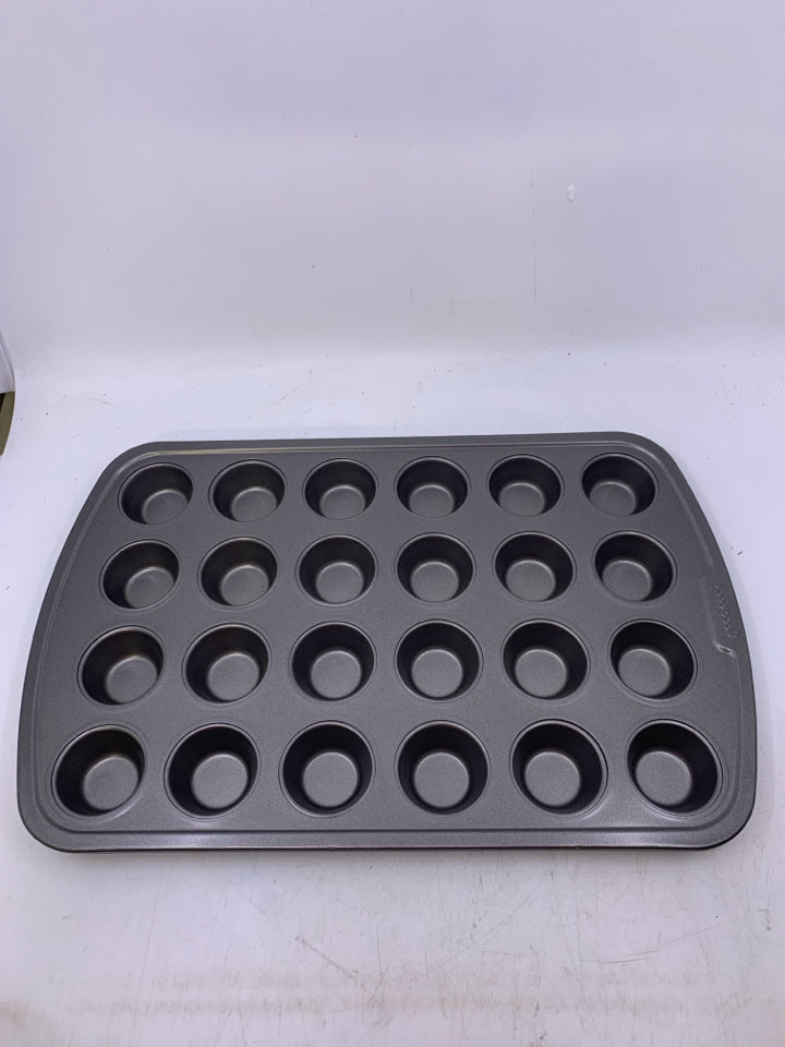24 SLOT MINI MUFFIN PAN.