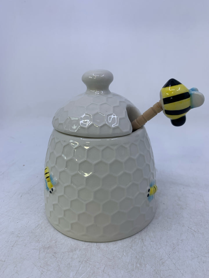 WHITE HONEY COMB PATTERN HONEY KEEPER W/ WAND.