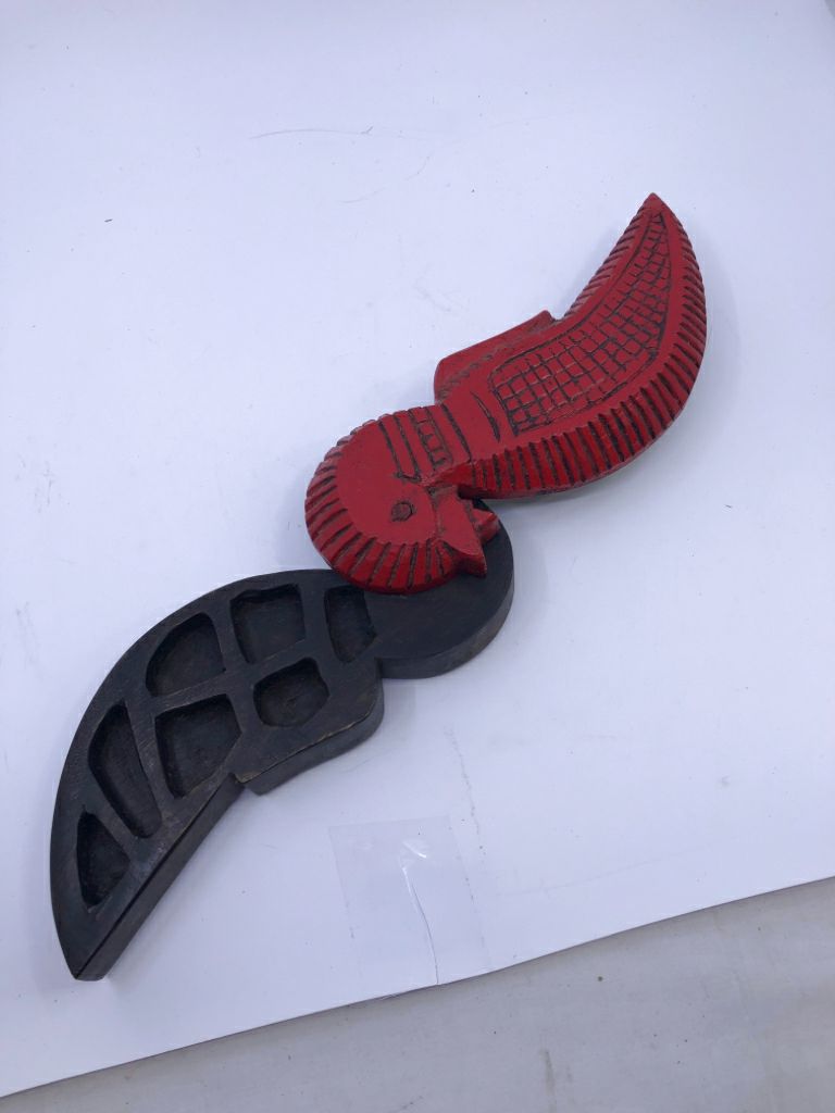BLACK AND RED CARVED BIRD SHAPED DIVIDED TRINKET BOX.
