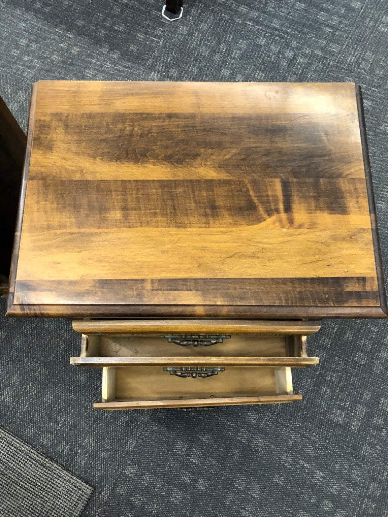 WARM CHERRY WOOD 3 DRAWER NIGHTSTAND.