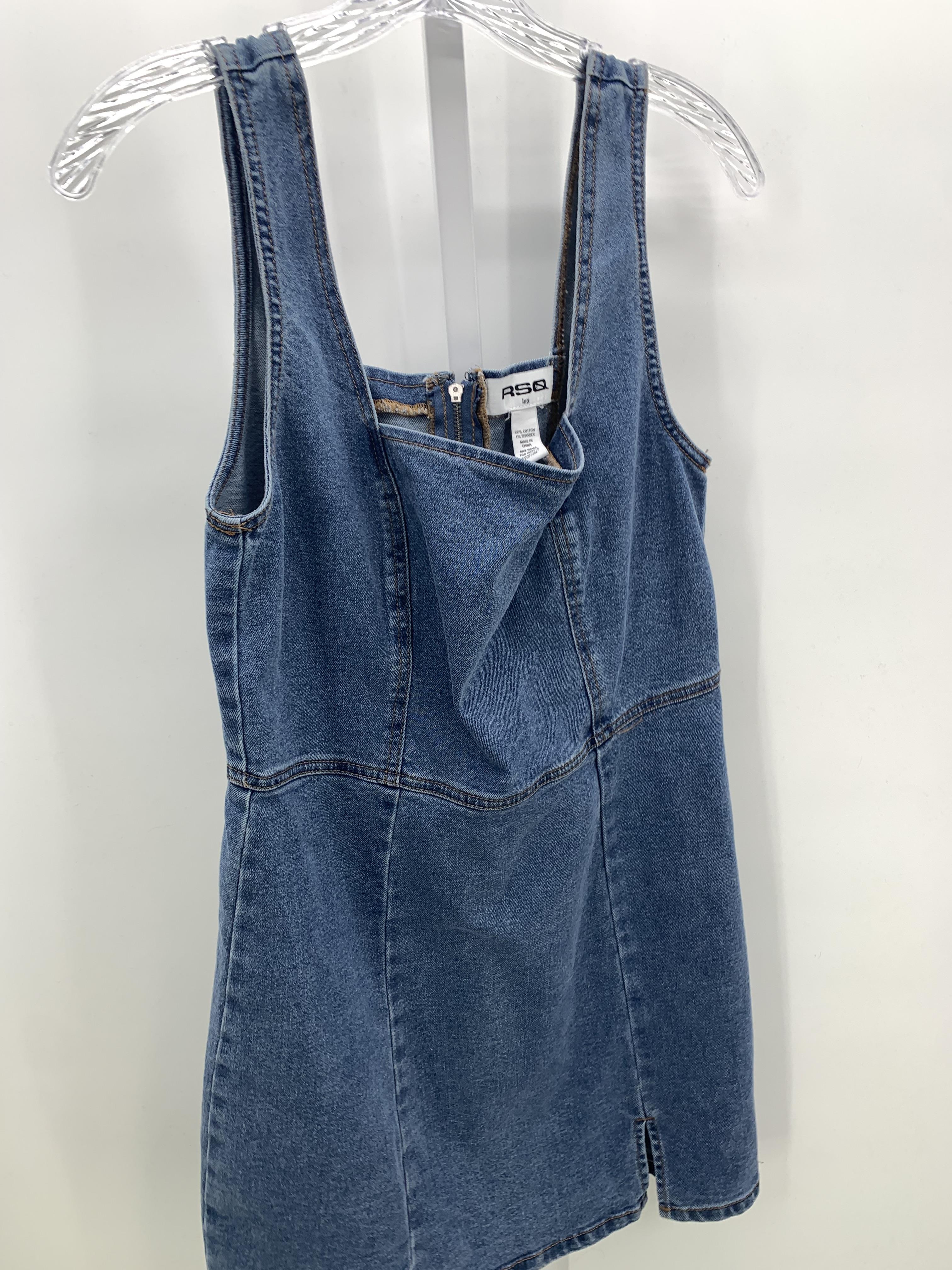 Size Large Juniors Sleeveless Dress