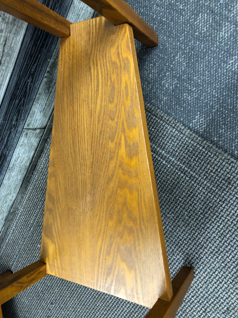 NARROW ANGLED WOOD END TABLE W/LOWER SHELF.
