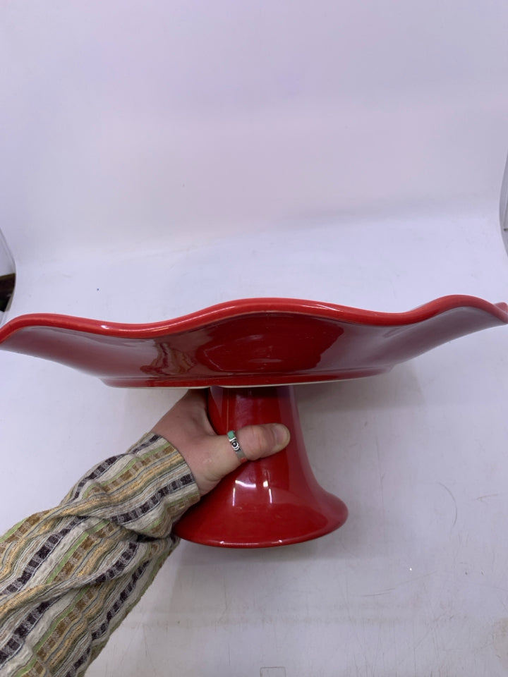 RED CERAMIC W/ WAVY EDGE.