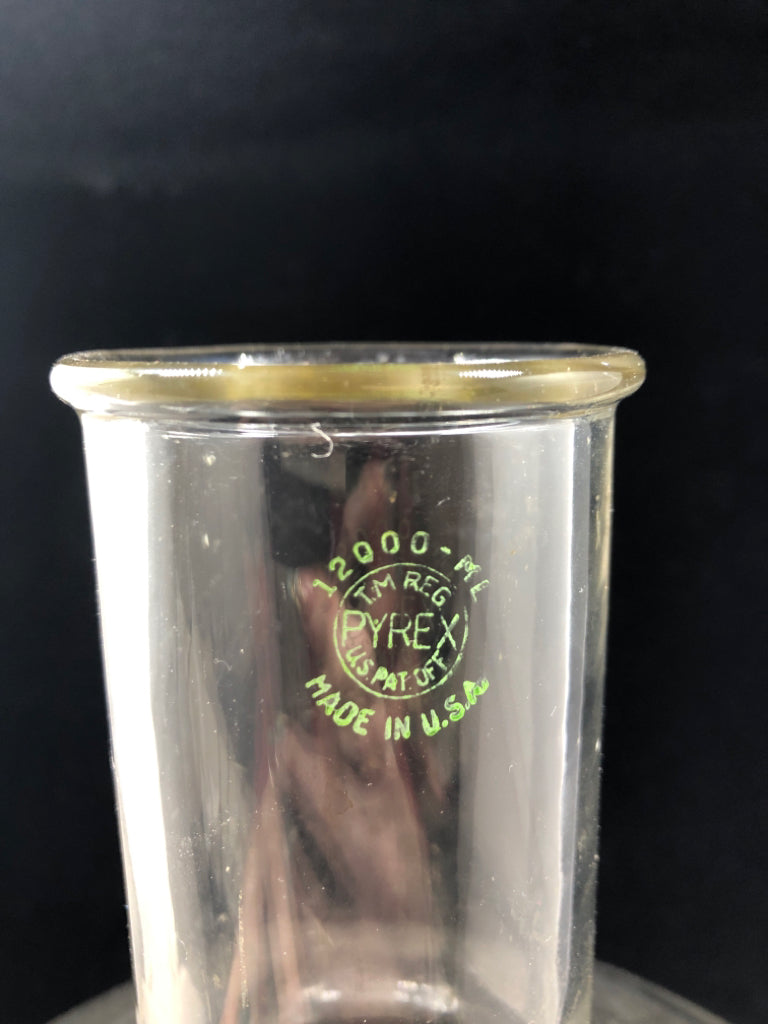 LG VTG CLEAR GLASS PYREX FLASK/VASE.