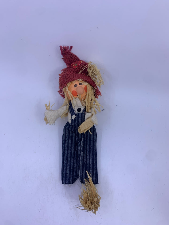 SCARECROW BLUE OVERALL ORANGE HAT.