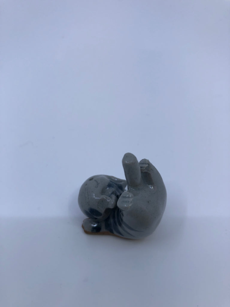 MINI POTTERY CAT FIGURINE.