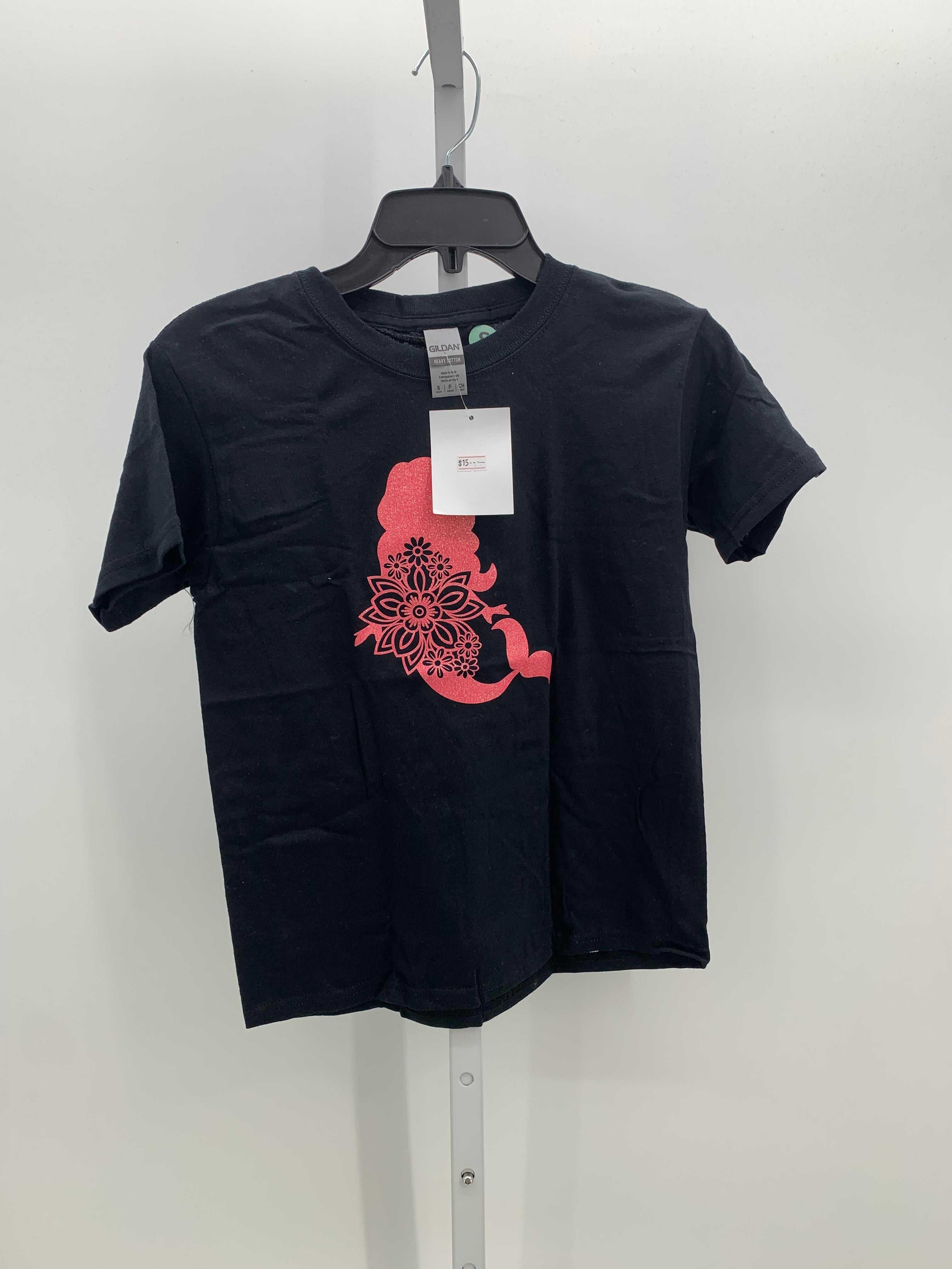 Gildan Size 6-8 Girls Short Sleeve Shirt