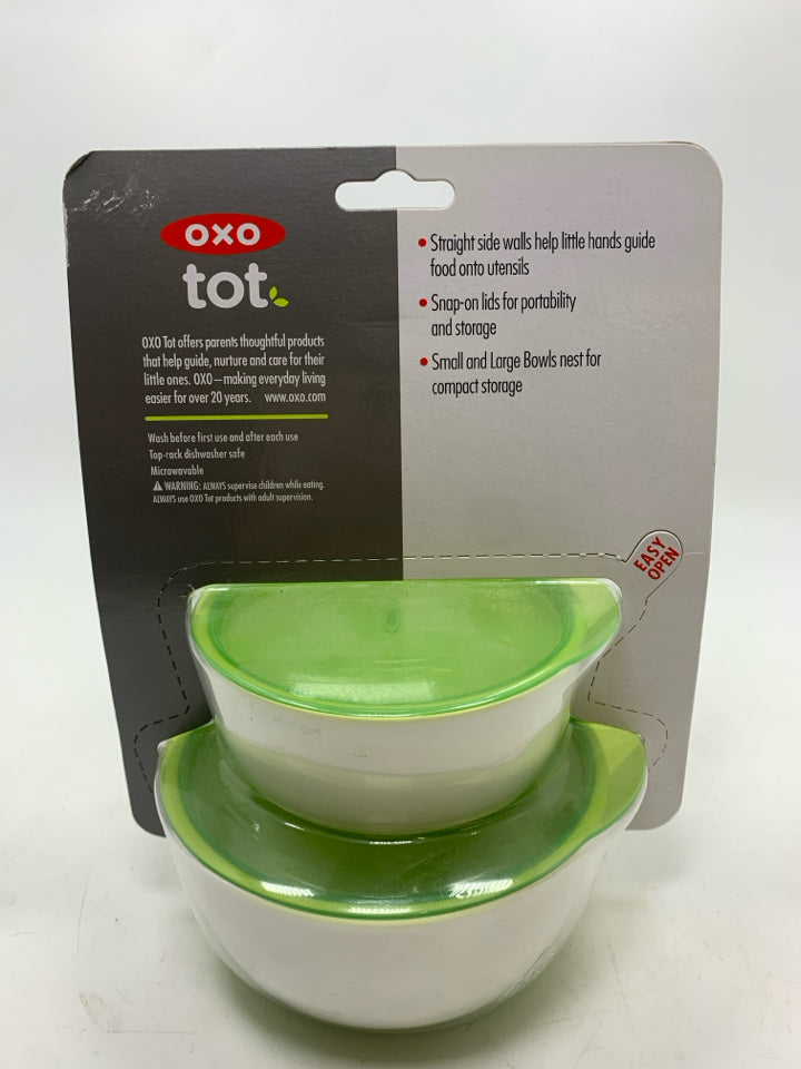 NIP KIDS BOWL SET W/LIDS.