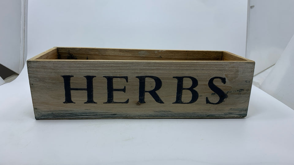 DISTRESSED "HERBS" CRATE.