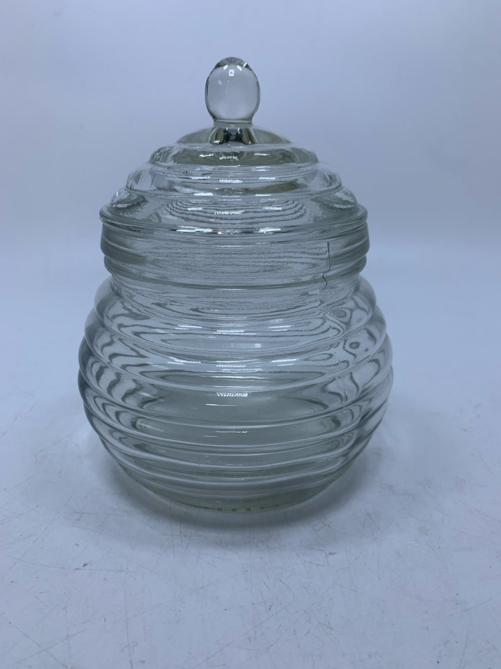 CLEAR GLASS RIBBED SUGAR BOWL W/ SPOON SLOT.