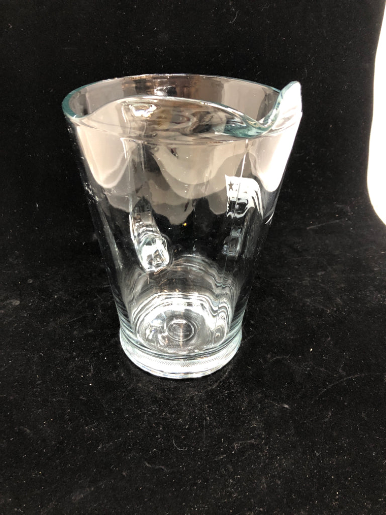 PATRIOTS CLEAR GLASS PITCHER.