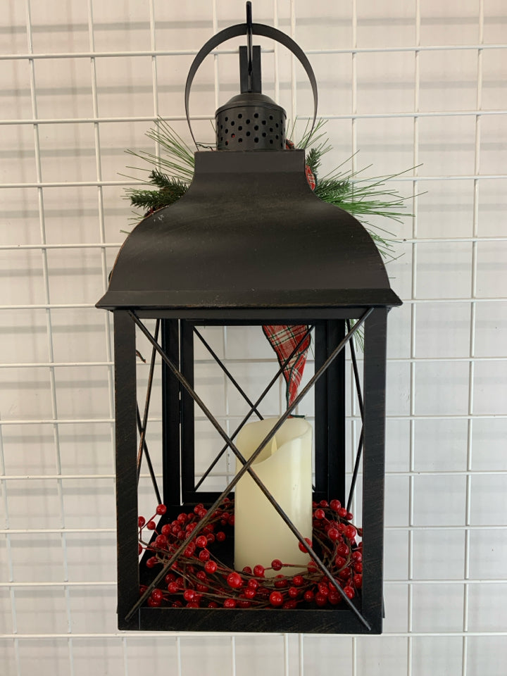 JUMBO LED CANDLE LANTERN W/BOW.