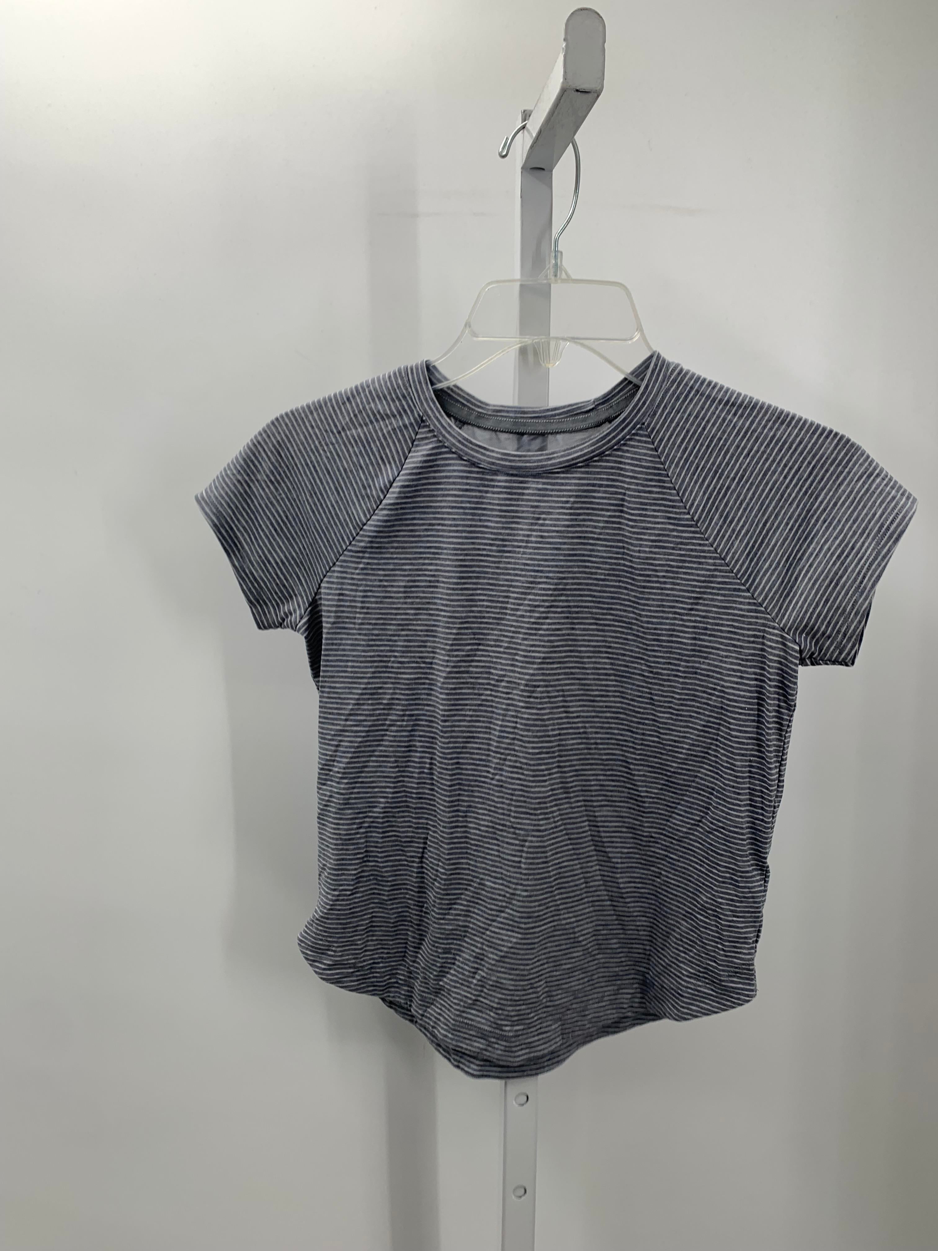 Athleta Size 8-10 Girls Short Sleeve Shirt