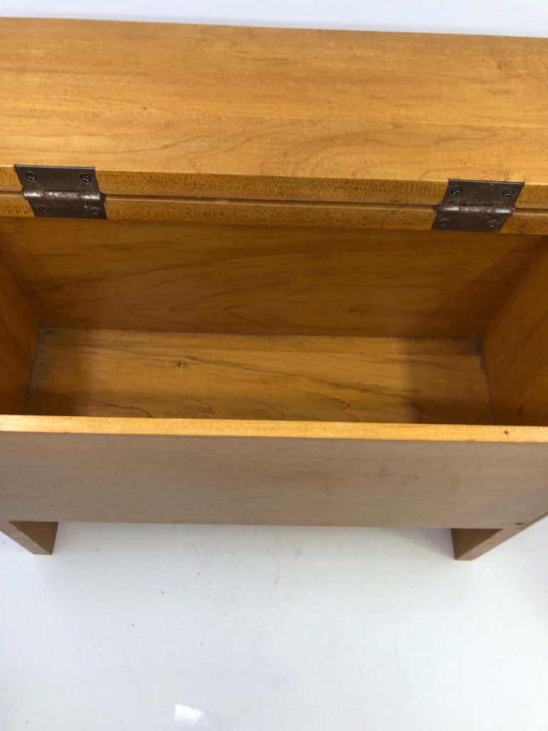 MAPLE WOOD STEP STOOL W/ STORAGE.