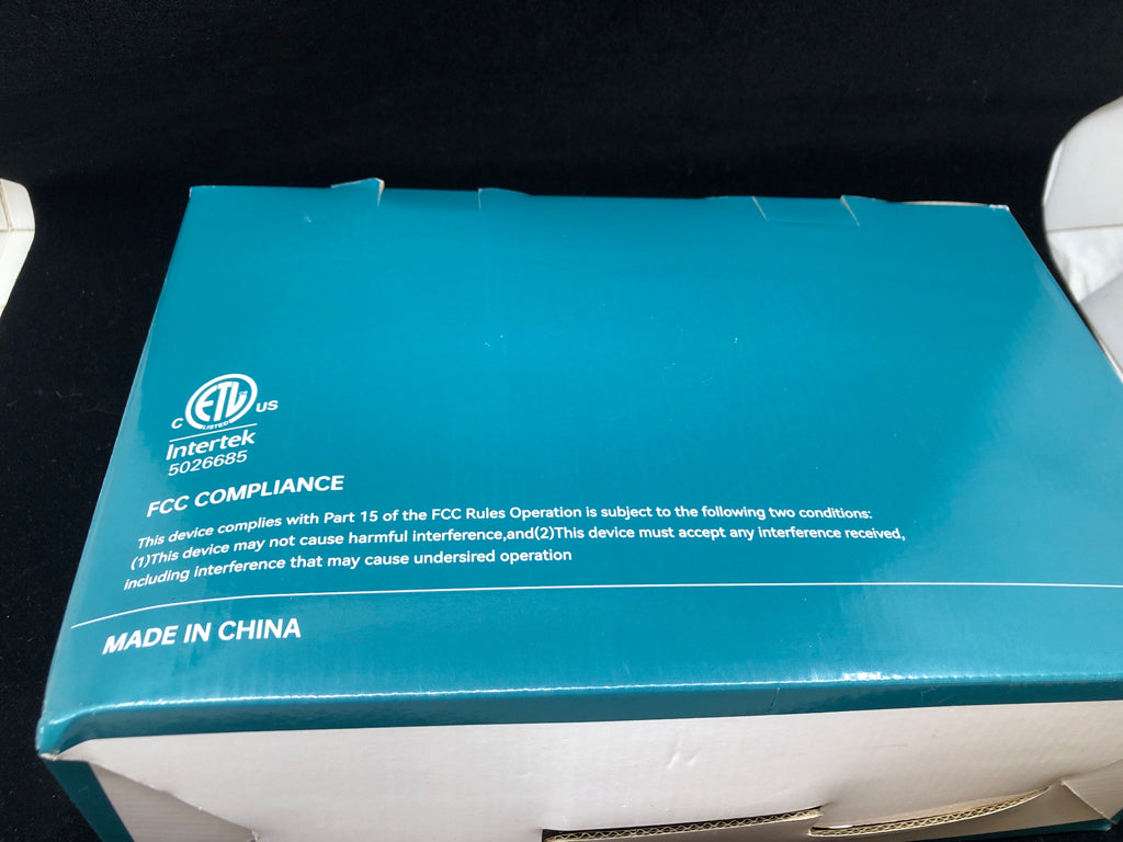 NIB HEATED THROW BLANKET.