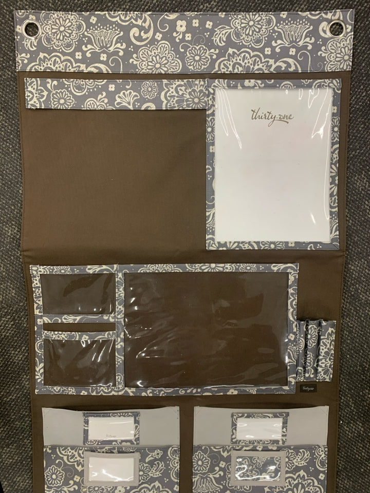 HANGING HOME ORGANIZER - THIRTY ONE.