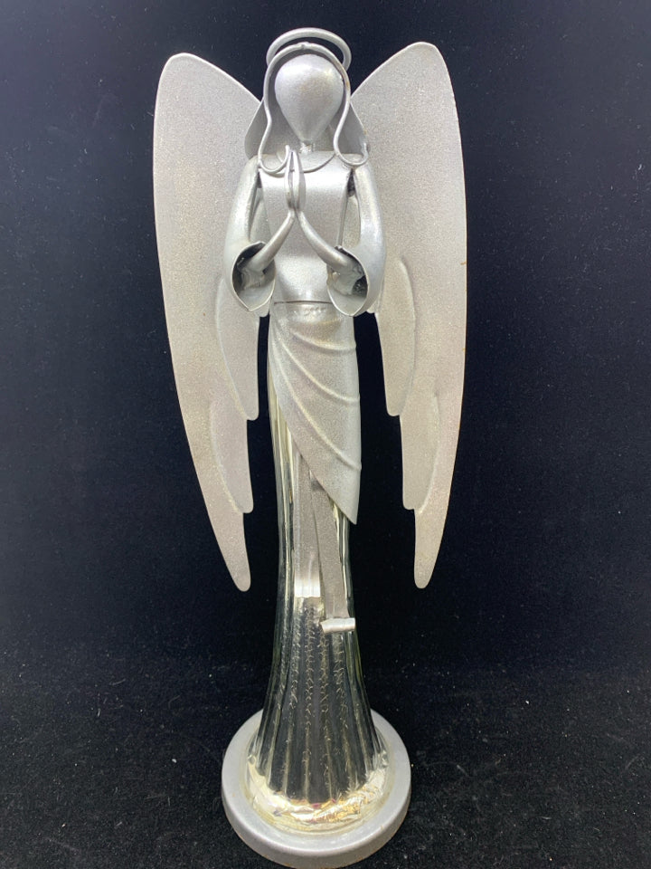 WELDED METAL ANGEL PRAYING W/CRACKLE DRESS.