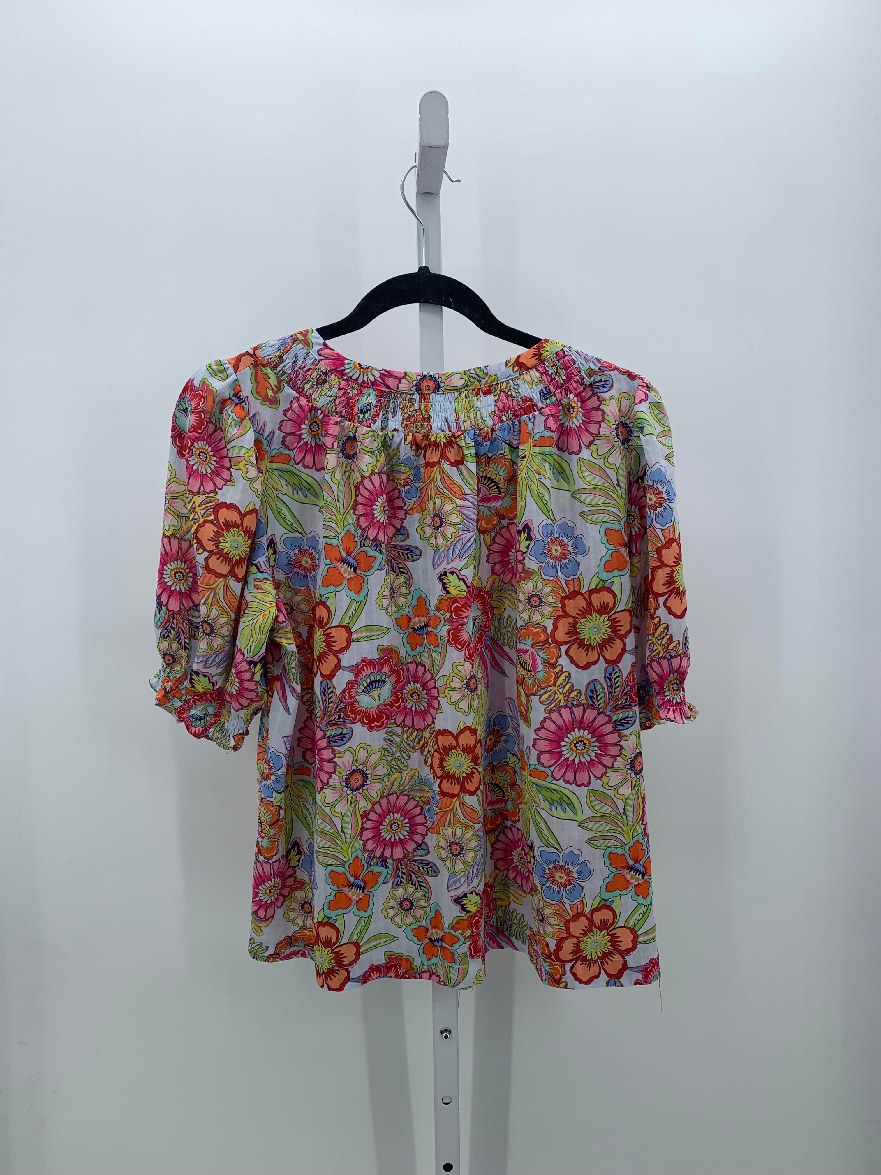 Rose & Olive Size Medium Misses Short Sleeve Shirt