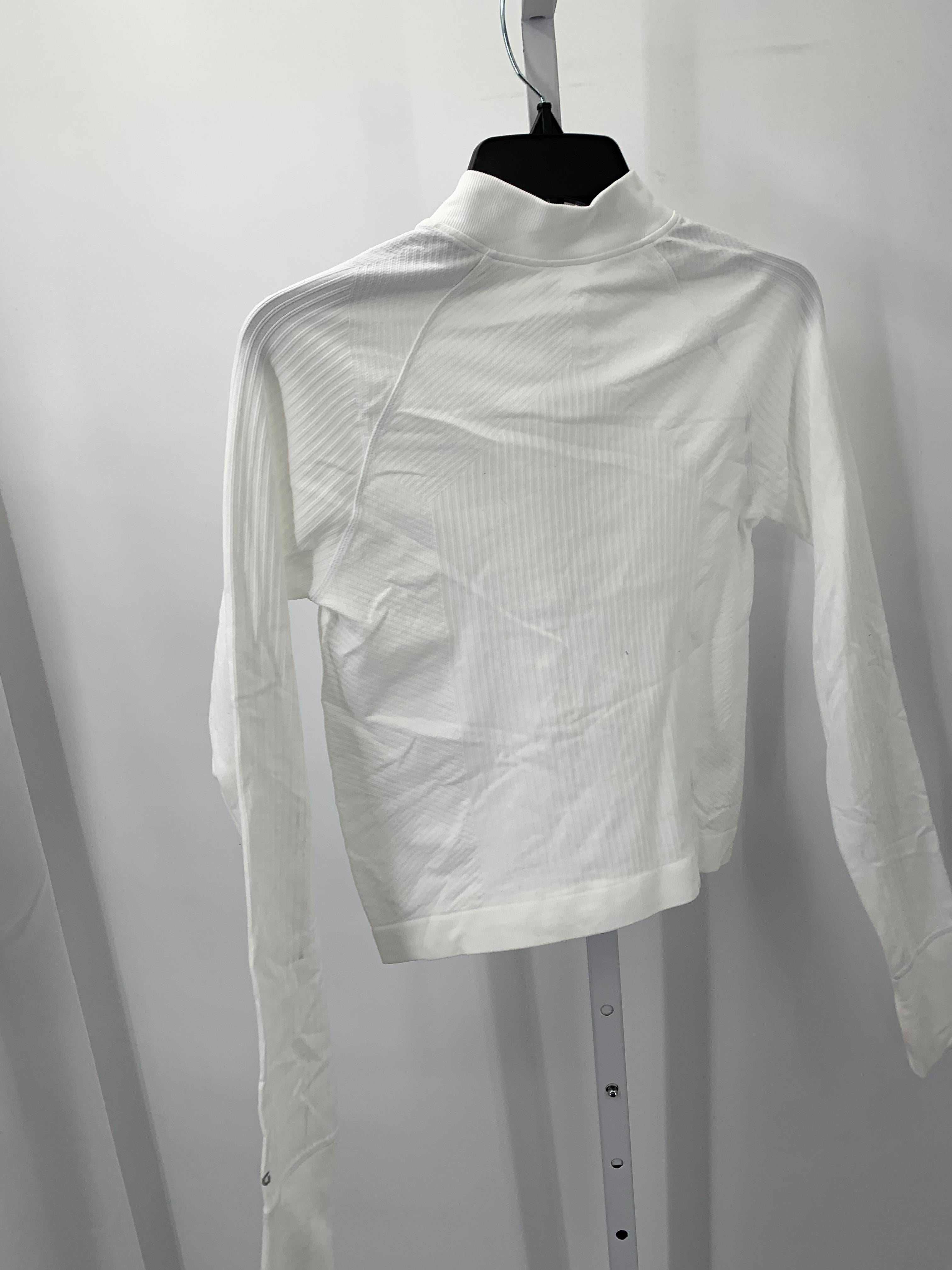 DSG Size Medium Misses Long Sleeve Shirt