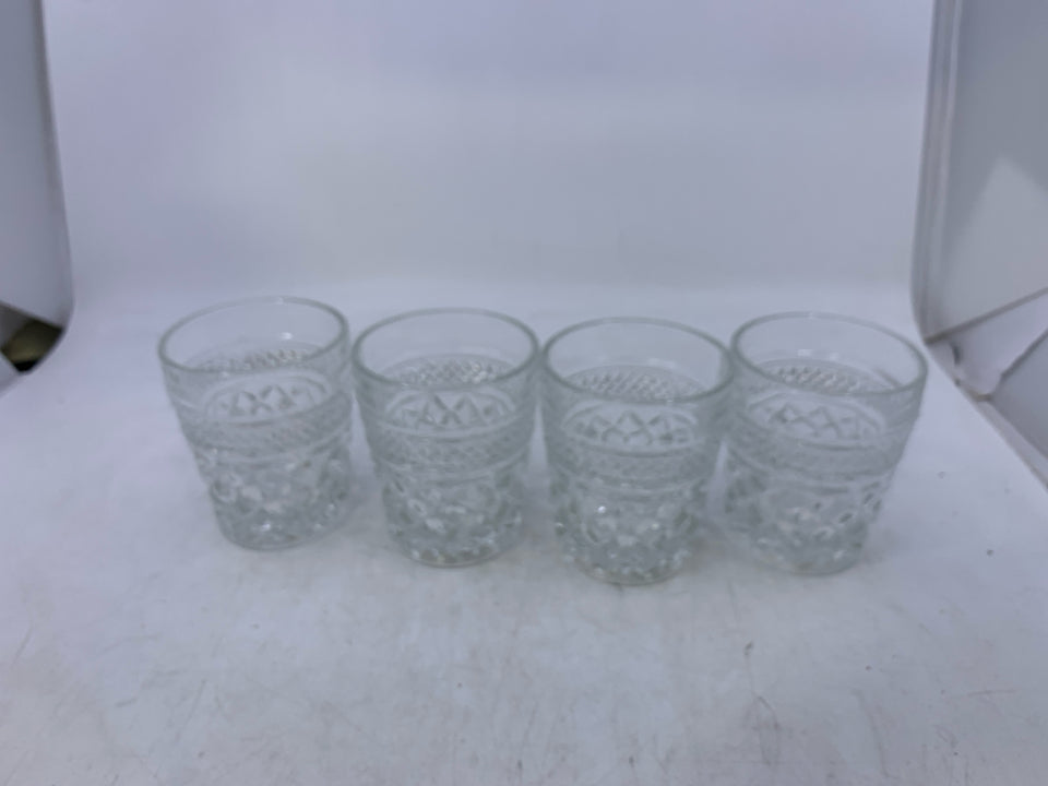 4 SHORT CUT GLASSES.