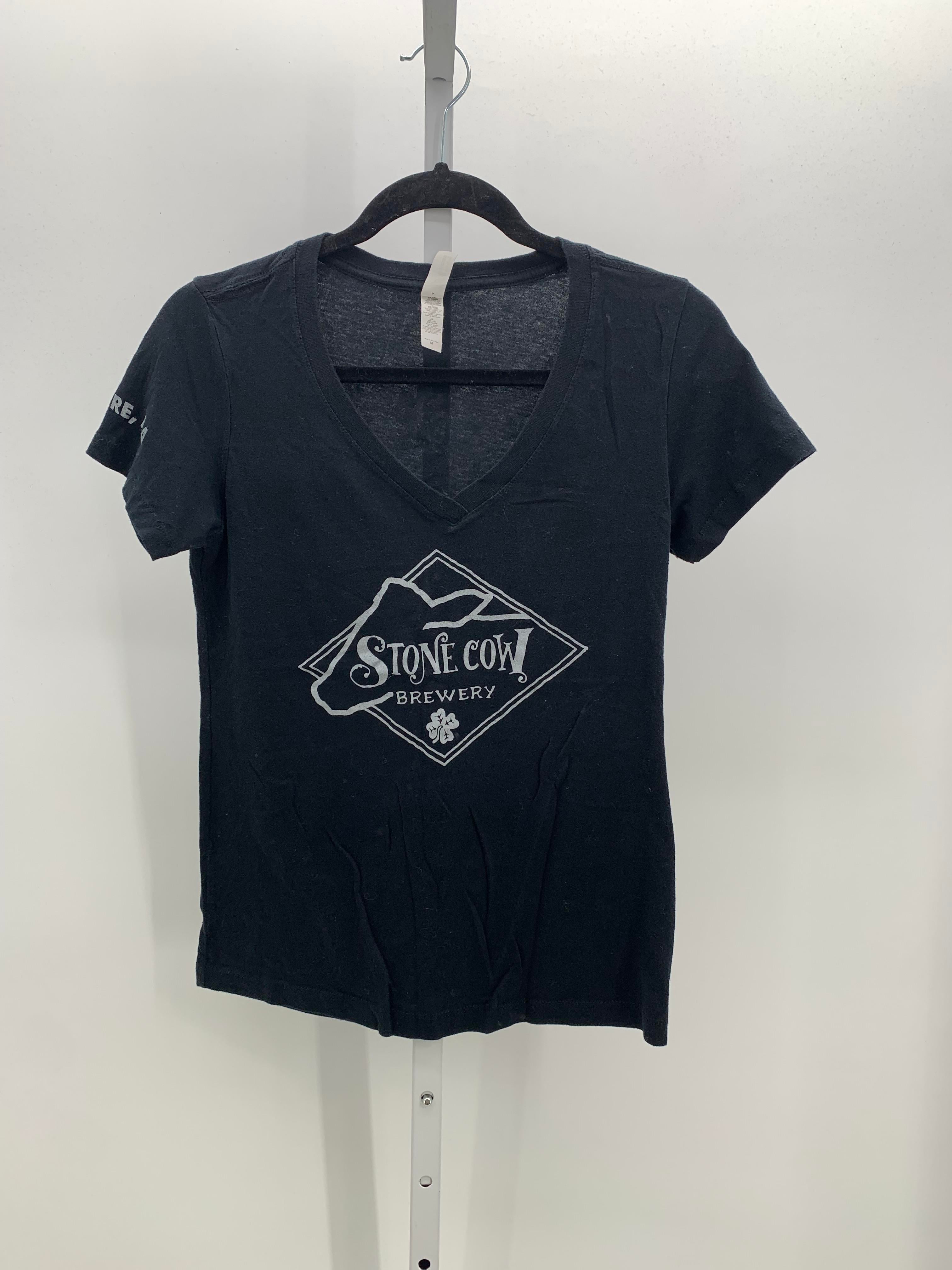 Size Medium Misses Short Sleeve Shirt
