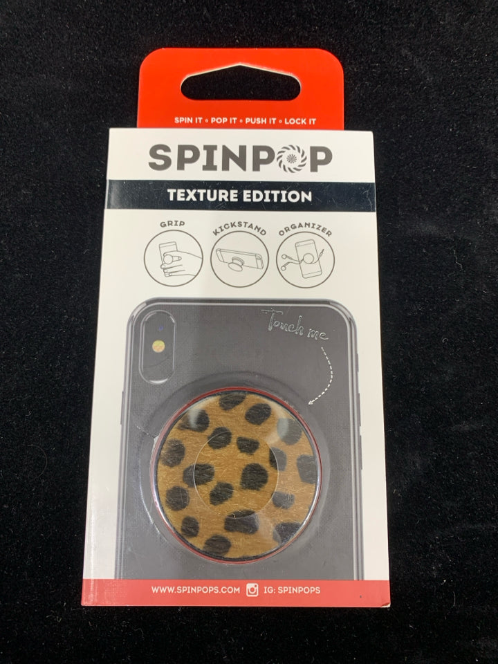 NIP POP SOCKET CHEETAH PRINT.