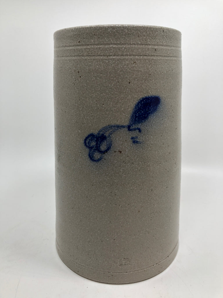 SALMON FALLS 1997 STONEWARE WINE COOLER W/BLUE GRAPES.