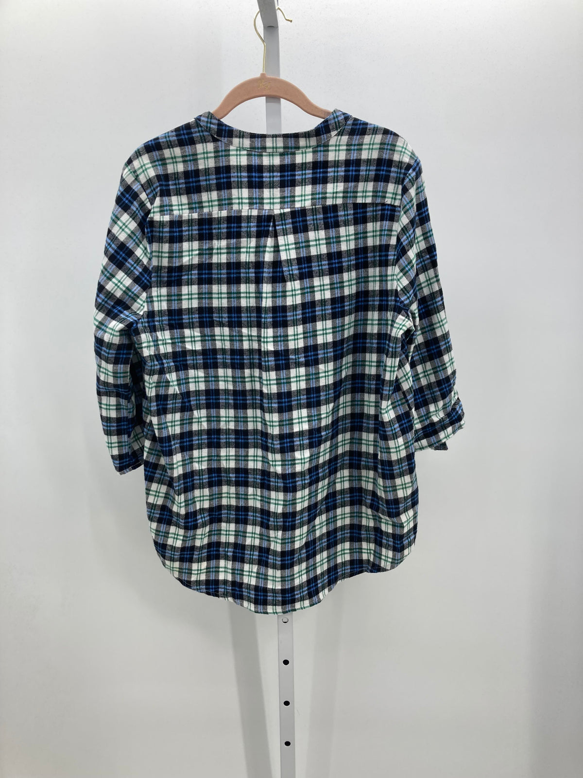 Size Large Misses 3/4 Sleeve Shirt