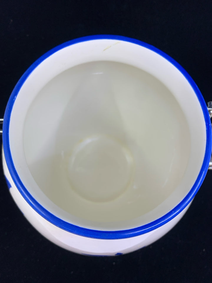BLUE AND WHITE COOKIE JAR W METAL CLASP.