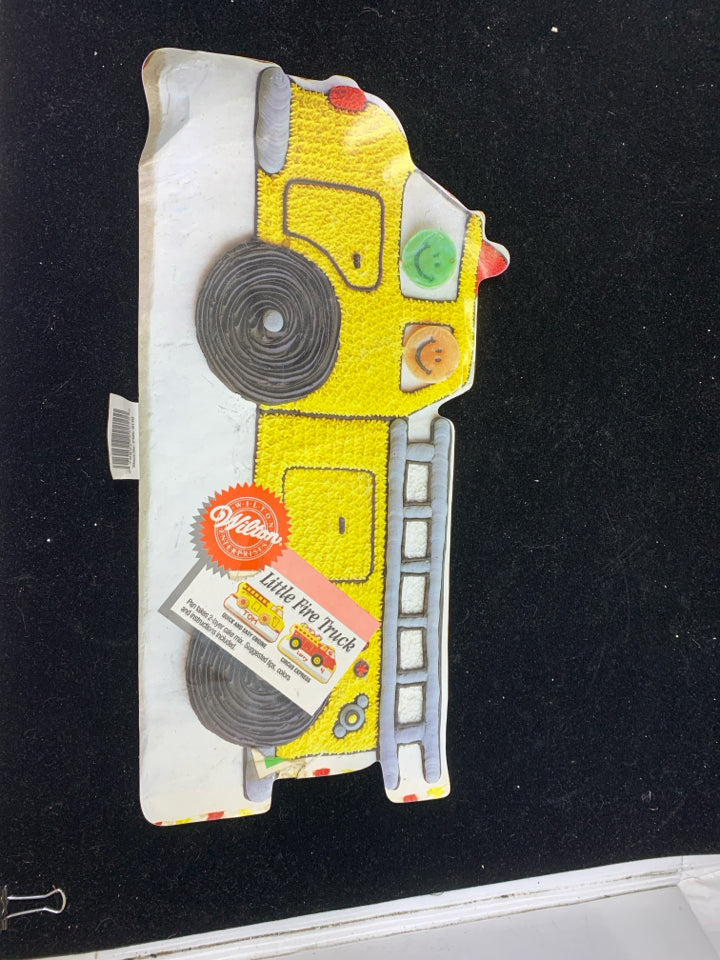 WILTON FIRE TRUCK CAKE PAN.