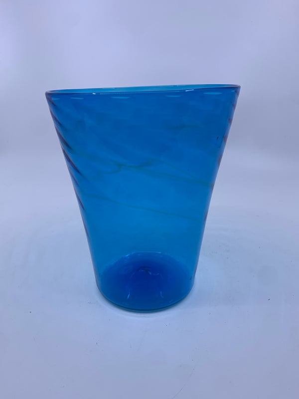LIGHT BLUE SWIRL GLASS VASE.