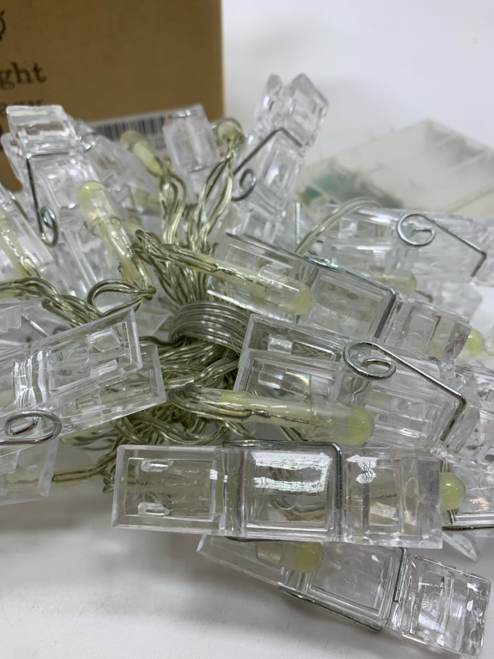 NIB PHOTO CLIP LIGHTS.