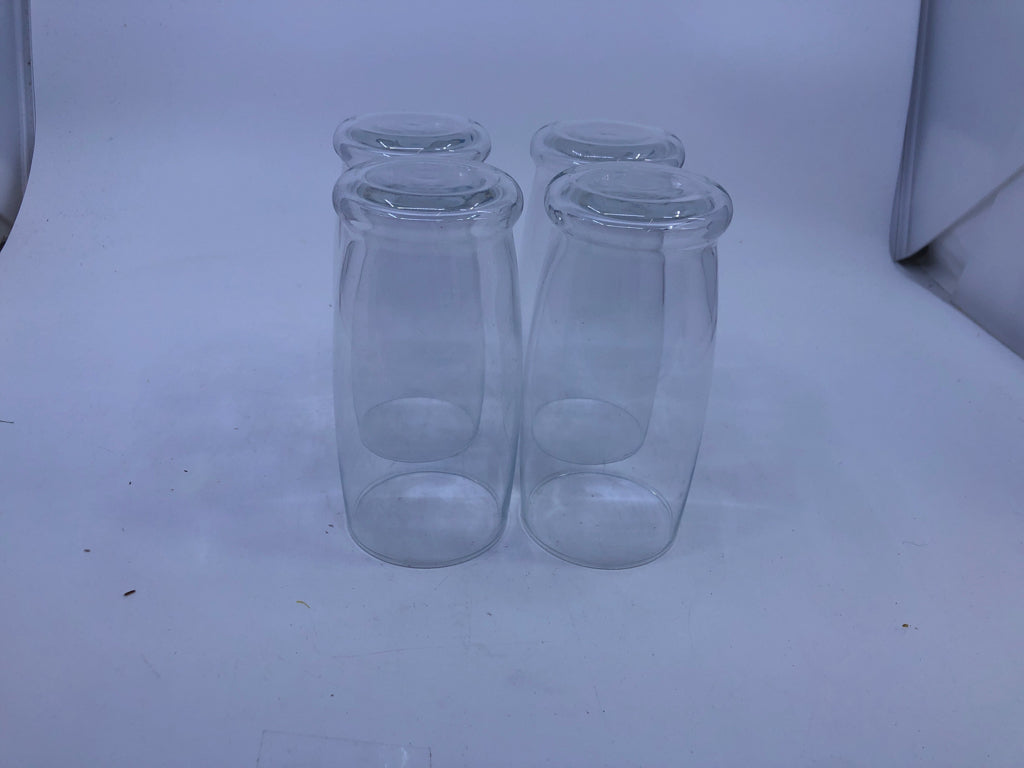 4 CLEAR WATER GLASSES.
