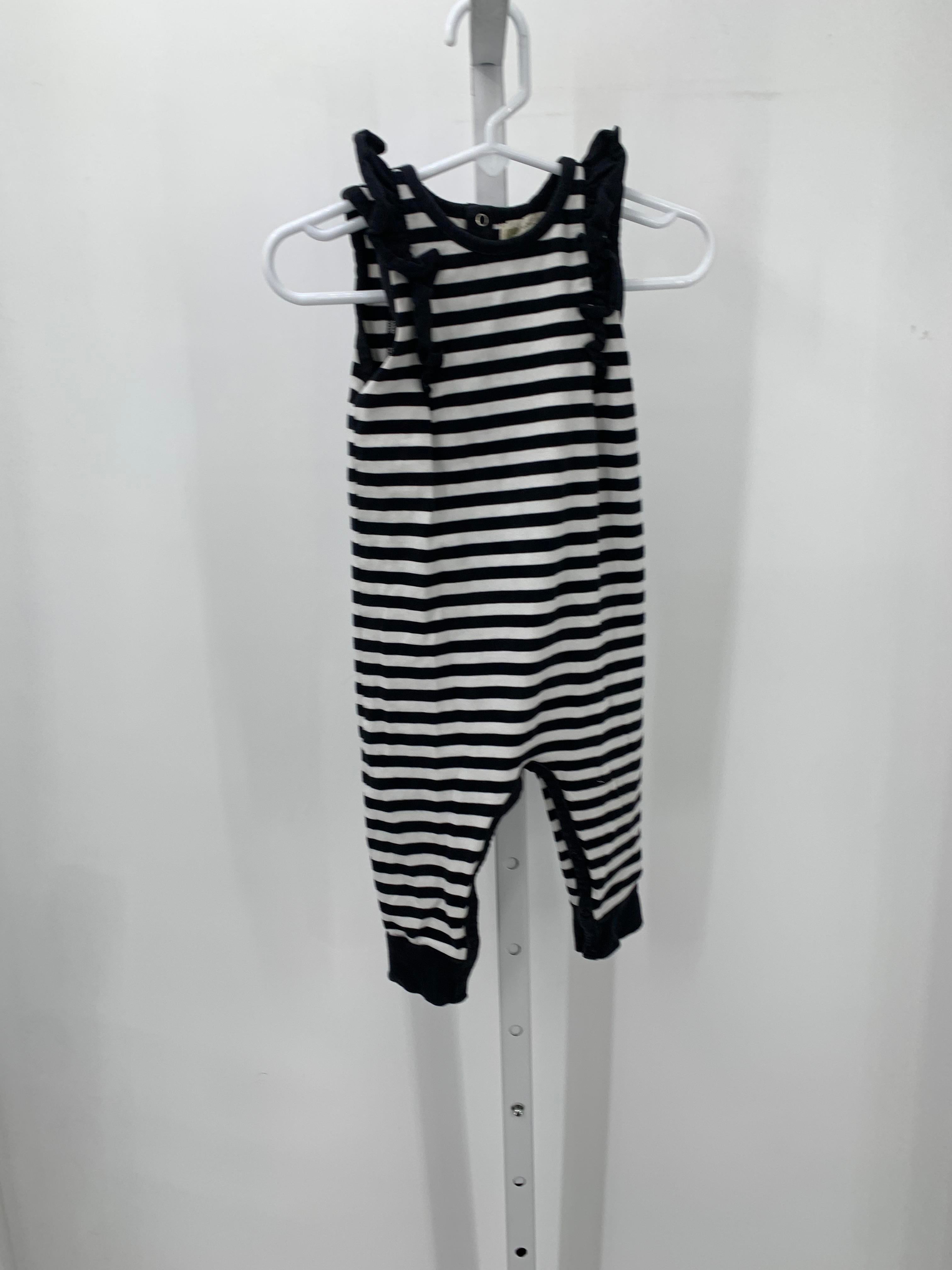 Size 9-12 months Girls Sleeveless Romper