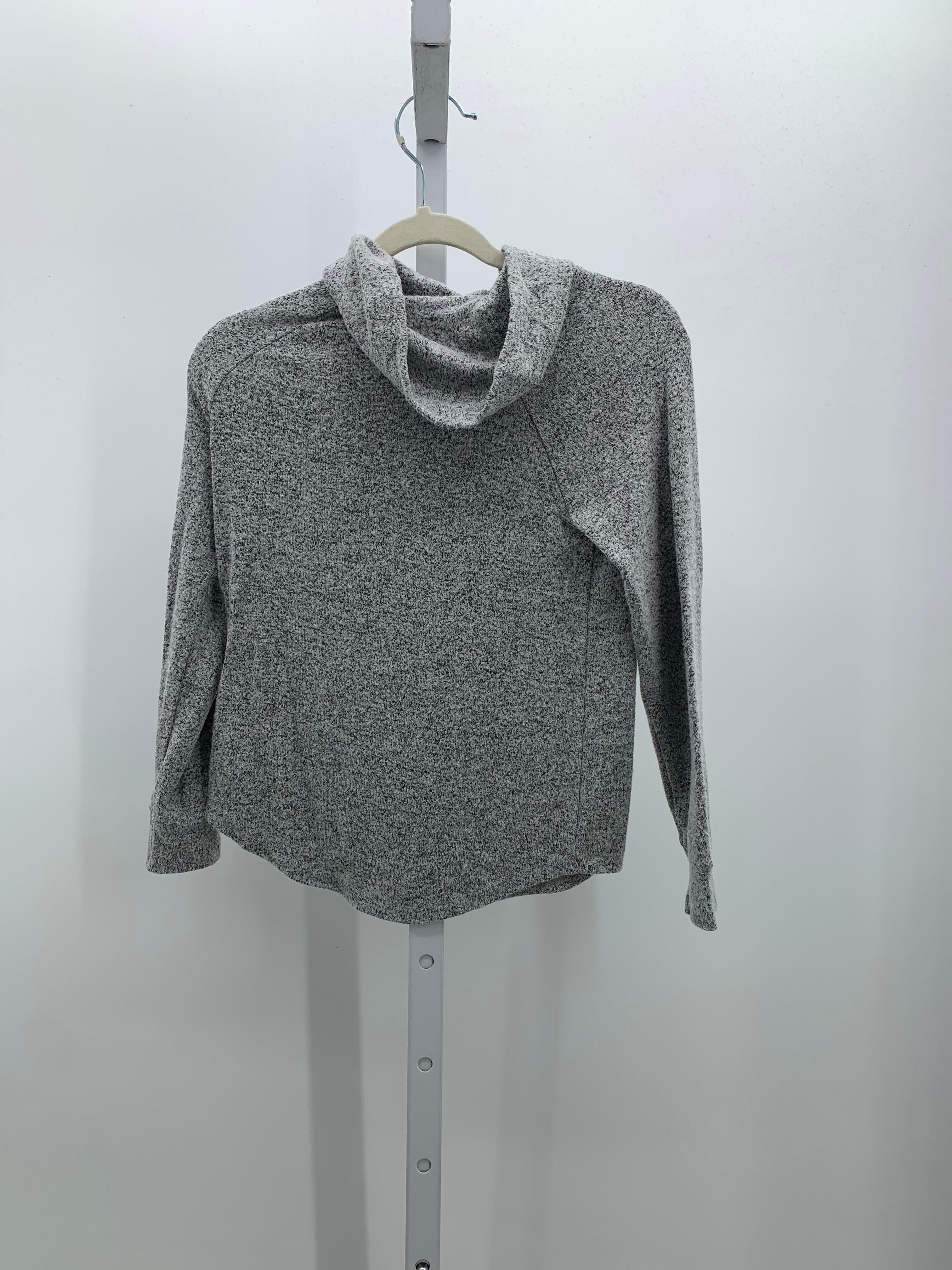 Old Navy Size 5T Girls Long Sleeve Shirt