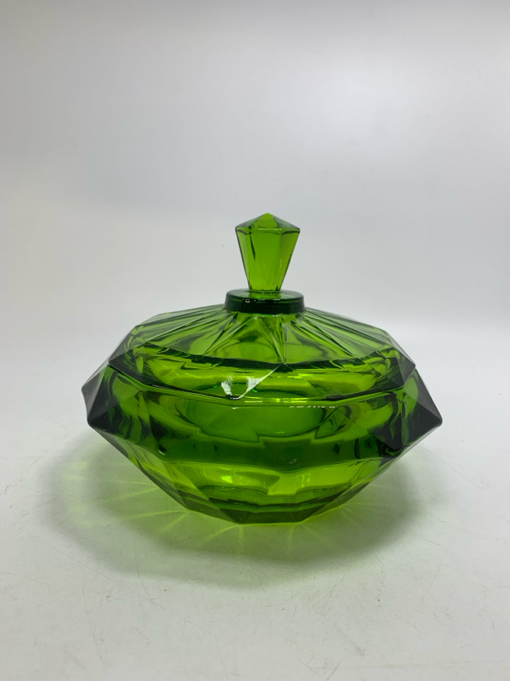 VTG EMERALD GREEN DIAMOND POINT COVERED CANDY DISH.