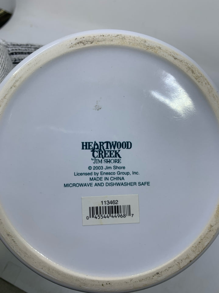 CERAMIC HEARTWOOD CREEK JIM SHORE SANTA CANISTER.