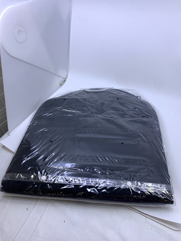NIP HEATED CAR SEAT CUSHION.
